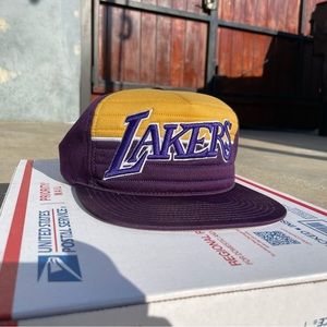 Los Angeles Lakers Mitchell & Ness SnapBack Adjustable Hat Purple & Yellow Color